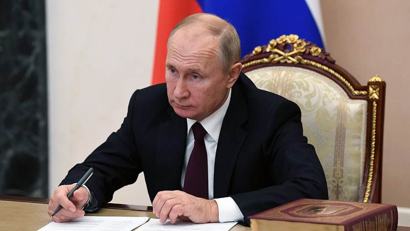 Владимир Путин подписал закон о новых антикризисных мерах налоговой поддержки в условиях санкций